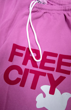 Load image into Gallery viewer, FREECITY large sweatpant - pink lips cherry