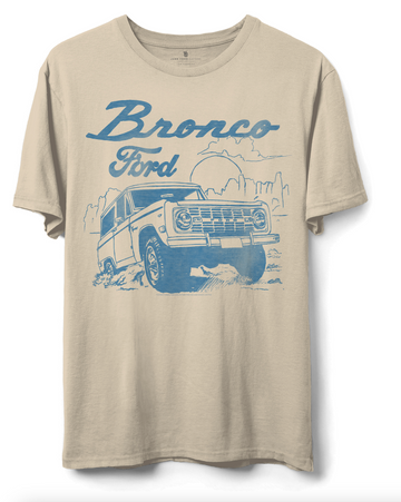 JUNK FOOD CLOTHING UNISEX FORD BRONCO SUN VINTAGE TEE IN SAND