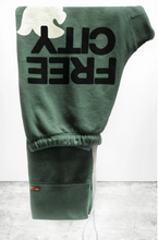 Load image into Gallery viewer, FREE CITY LARGE 3/4 sweats - SURPLUS