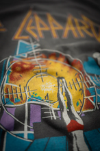 Load image into Gallery viewer, MADEWORN DEF LEPPARD ROCK BRIGADE CUT OFF SLEEVES T SHIRT