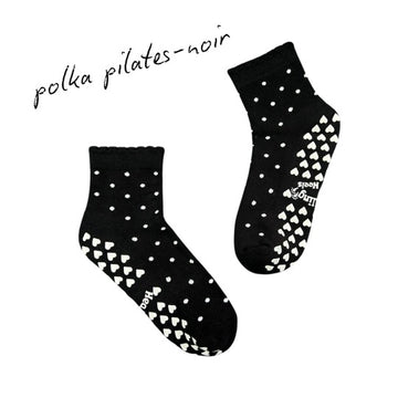 SINGER22 Exclusive Healing Heels Polka Pilates Noir Socks