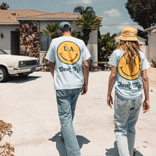 Load image into Gallery viewer, Free & Easy Unisex BE HAPPY LA Short Sleeve Tee