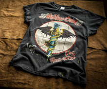 Load image into Gallery viewer, MADEWORN MÖTLEY CRÜE IS BACK '90 DR. FEELGOOD