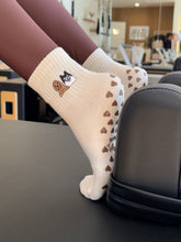 Load image into Gallery viewer, SINGER22 Exclusive Healing Heels Pawlates Socks