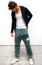 Load image into Gallery viewer, FREECITY Large Sweatpant In Surplus Greens