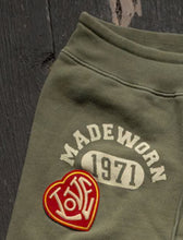 Load image into Gallery viewer, MADEWORN 1971 SWEATPANTS IN FATIGUE