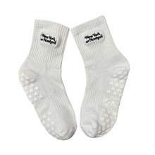 Load image into Gallery viewer, SINGER22 Exclusive Healing Heels Embroidered New York or Nowhere Socks