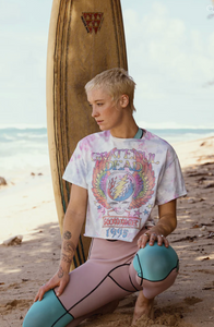 JUNKFOOD CLOTHING WOMEN'S GRATEFUL DEAD WINGED SKULL FLEA MARKET CROP TEE