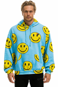 AVIATOR NATION UNISEX SMILEY REPEAT RELAXED PULLOVER HOODIE - SKY