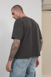 ELWOOD CLOTHING UNISEX OVERSIZED CROP CORE TEE IN VINTAGE BLACK