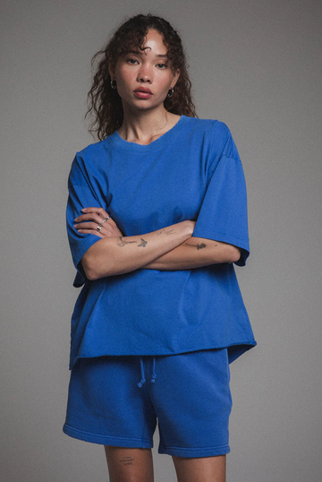 ELWOOD CLOTHING UNISEX OVERSIZED CROP CORE TEE IN VINTAGE COBALT