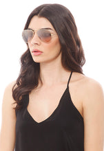 Load image into Gallery viewer, Ray-Ban RB3025 Aviator Gradient Large Metal 58mm Sunglasses