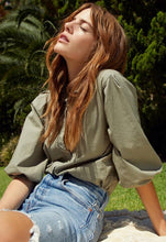 Load image into Gallery viewer, Nation Ltd Raquel Balloon Sleeve Button Down