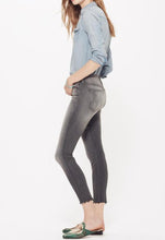Load image into Gallery viewer, MOTHER The Looker Ankle Fray Skinny Jean