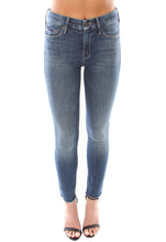 Load image into Gallery viewer, MOTHER The Looker Ankle Fray