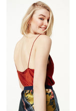 Load image into Gallery viewer, CAMI NYC The Axel Top