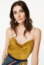 Load image into Gallery viewer, CAMI NYC The Axel Top