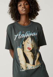 DAYDREAMER Aaliyah One In A Million Weekend Tee