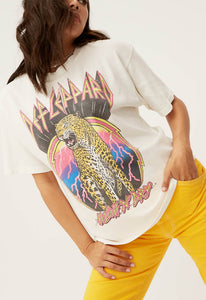 DAYDREAMER Def Leppard High 'N' Dry Weekend Tee