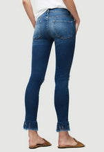 Load image into Gallery viewer, FRAME Denim Le Skinny De Jeanne Shredded Raw
