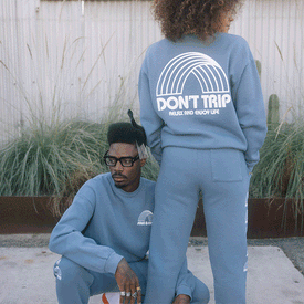 FREE & EASY RAINBOW UNISEX HEAVY FLEECE SWEATSHIRT IN WORN INDIGO