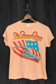 MADEWORN BEACH BOYS IN CONCERT UNISEX TEE