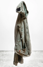 Load image into Gallery viewer, Free City SUPERFLUFF LUX VINTAGEBATH pullover hoodie - GREEN juice