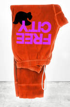 Load image into Gallery viewer, FREECITYlarge 3/4 sweats - orangefur