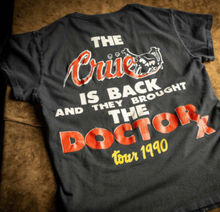 Load image into Gallery viewer, MADEWORN MÖTLEY CRÜE IS BACK &#39;90 DR. FEELGOOD