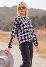 Load image into Gallery viewer, Minnie Rose Cashmere Houndstooth Frayed Cropped Crew