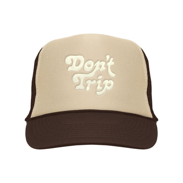 FREE & EASY DON'T TRIP EMBROIDERED TRUCKER HAT IN TAN/BROWN
